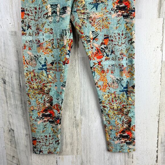 Soft Surroundings Have To Have Blue Corduba Printed Ankle Legging Size PXS - Picture 4 of 8